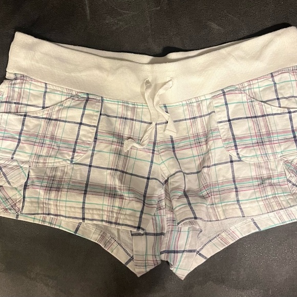 SO White Plaid Lounge Shorts - Picture 1 of 3